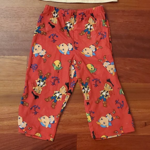 Disney Jake & The Neverland Pirates Pajama Set 2T - Picture 3 of 7